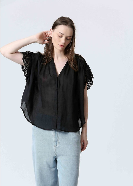 Blusa manga corta con puntilla NEREA