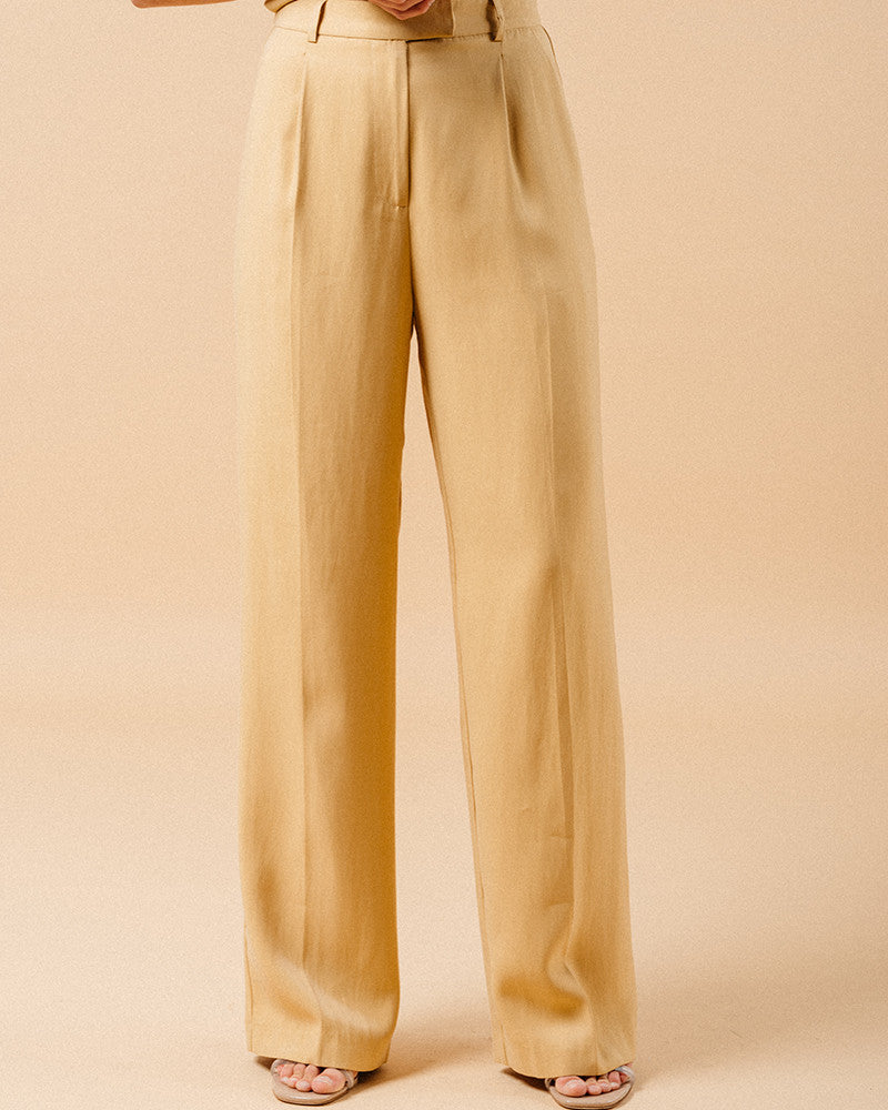 Pantalón largo tipo sastre color ocre
