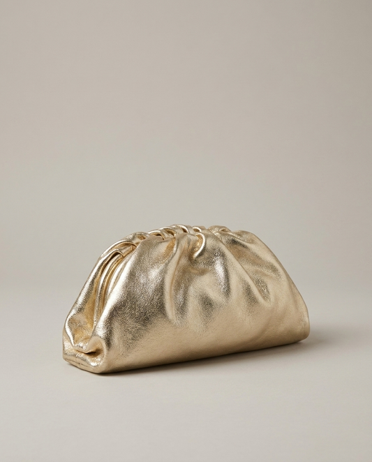 Mini bolso pouch dorado AMOUR