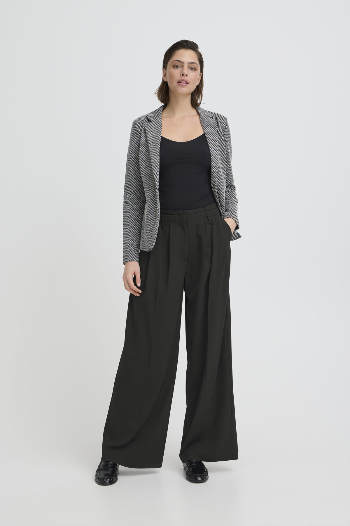 Pantalón negro DARTO