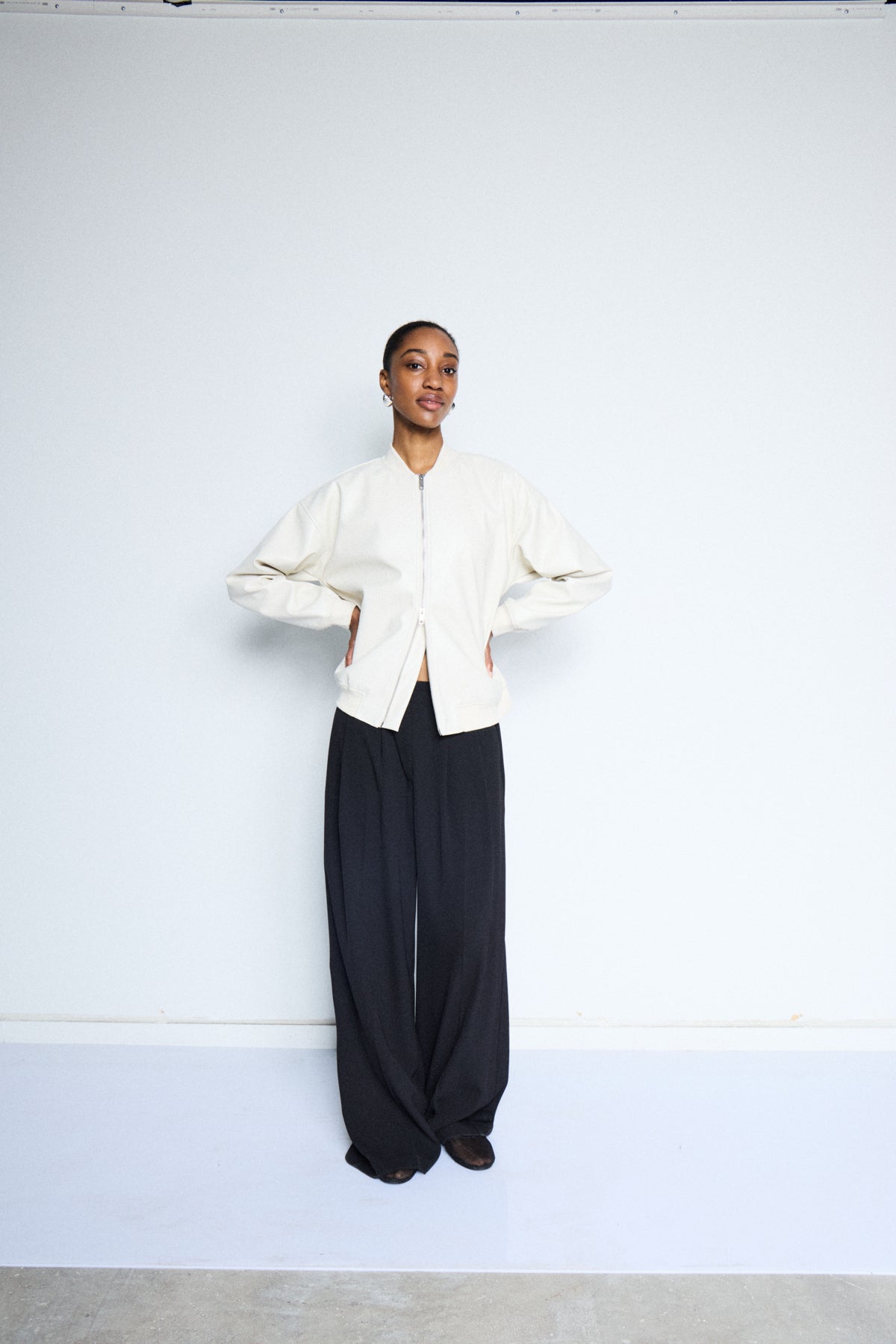 Pantalón negro DARTO