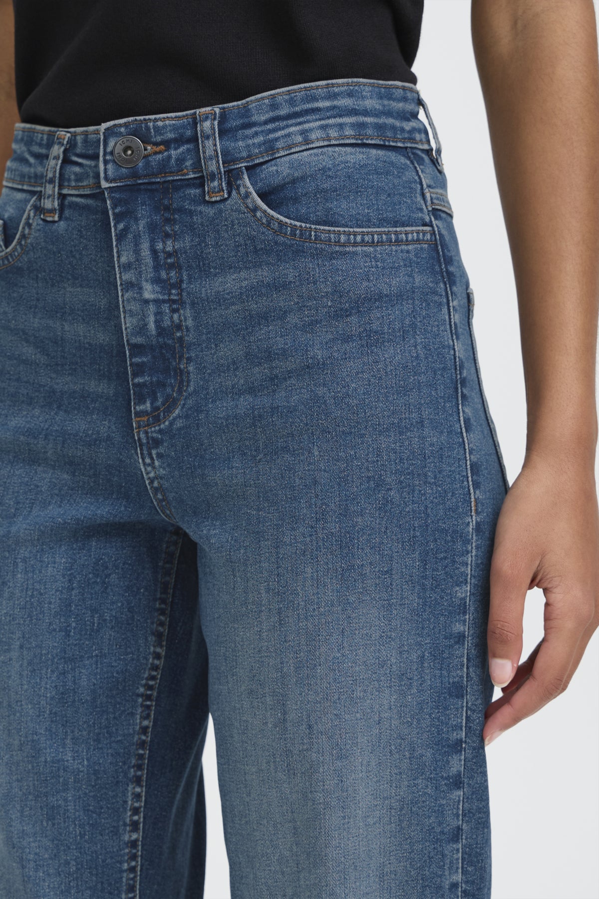 Vaquero recto medium blue RAVEN