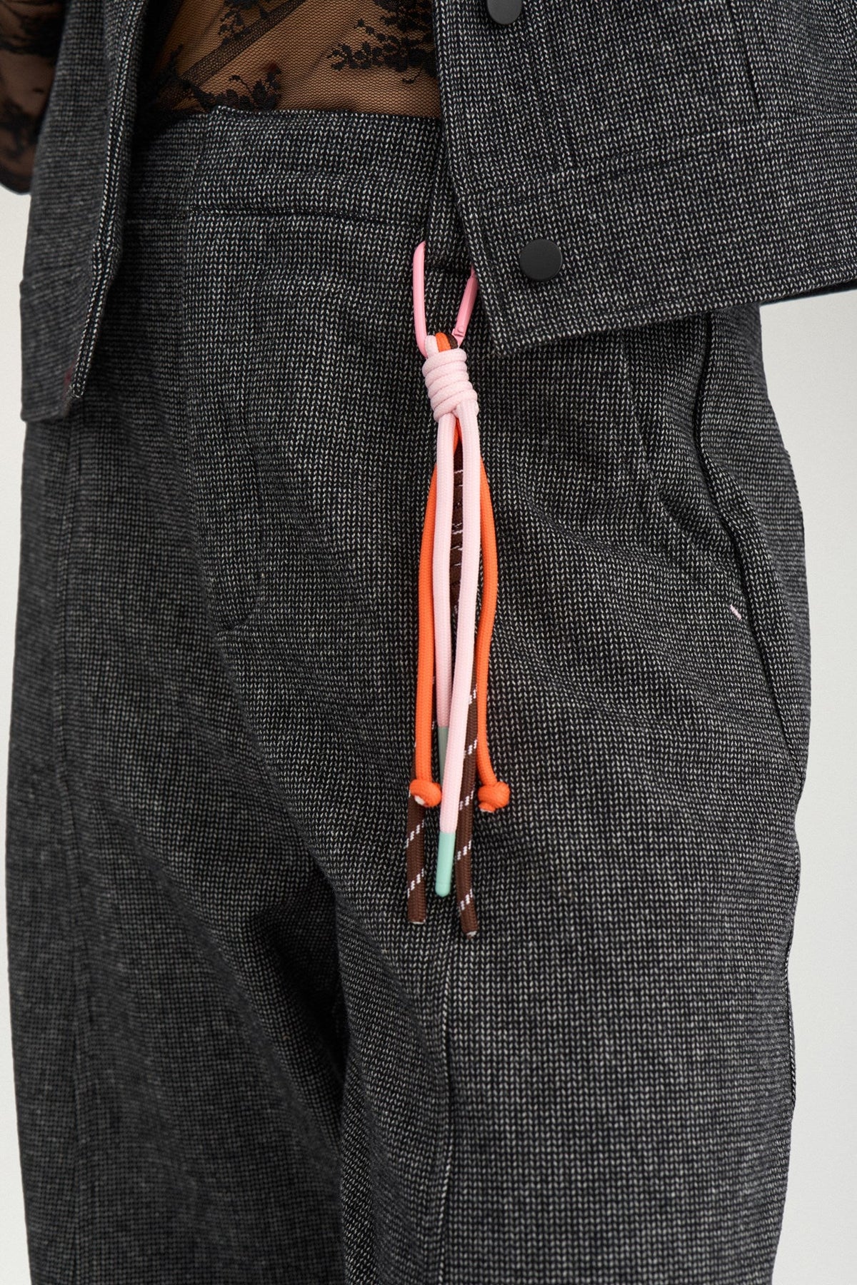 Pantalón gris barrel RIKI