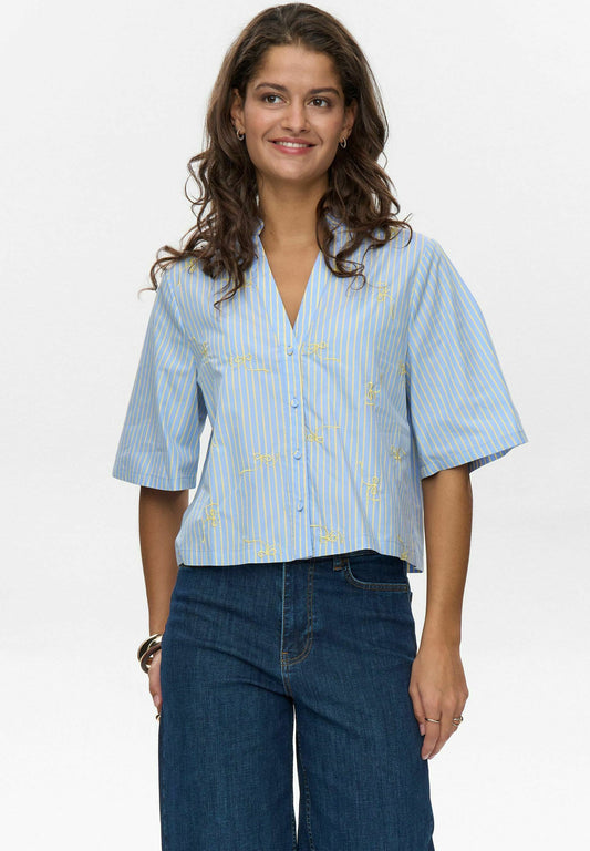 Camisa cropped bordados DELANIE