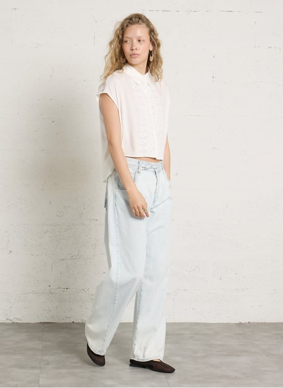 Camisa con bordados DELTA