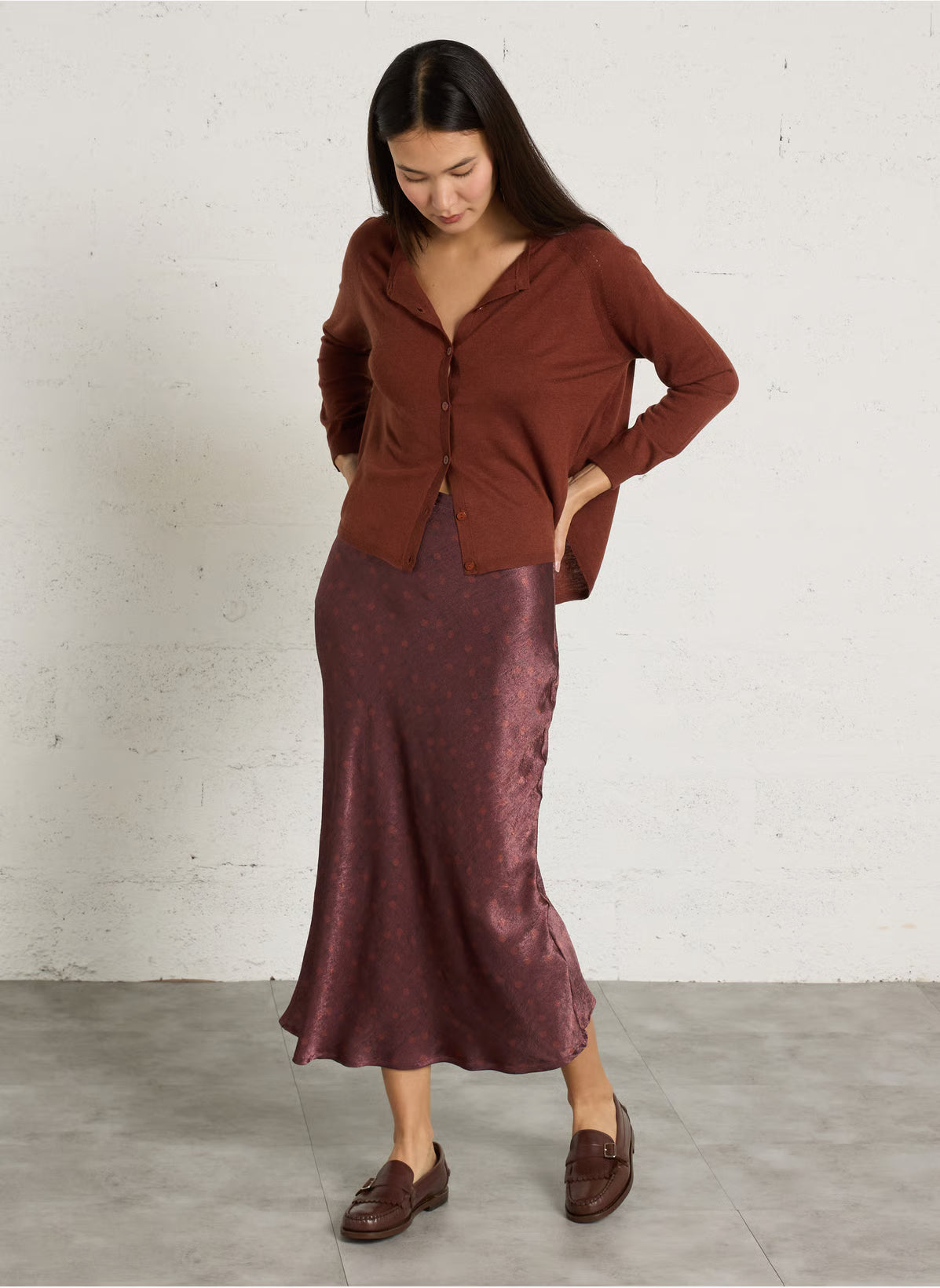 Falda midi fluida AURORA vino